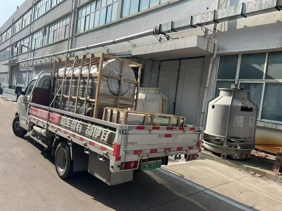 客户订购的200斤电磁炒货机装车发货