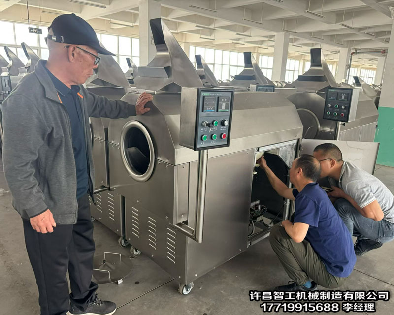 河南客户来厂考察并现场拉走5-10型···